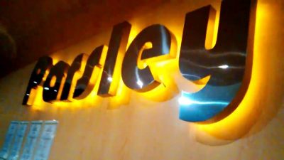 Pembuatan Frame Neon Box Design Timbul
