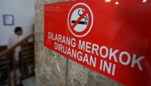Menengok Ke Belakang Sejarah Signage, Dari Piringan Tembaga Hingga Neon Sign